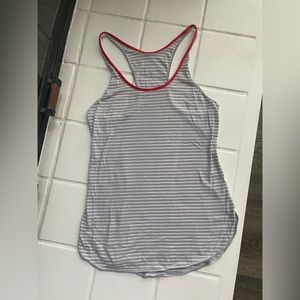 Lululemon size 6 tank